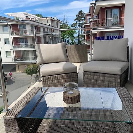 Apartament Nadmorski Z Basenem Klifowa Rewal Buitenkant foto