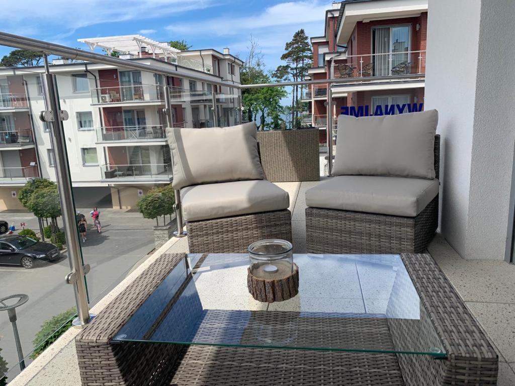 Apartament Nadmorski Z Basenem Klifowa Rewal Buitenkant foto