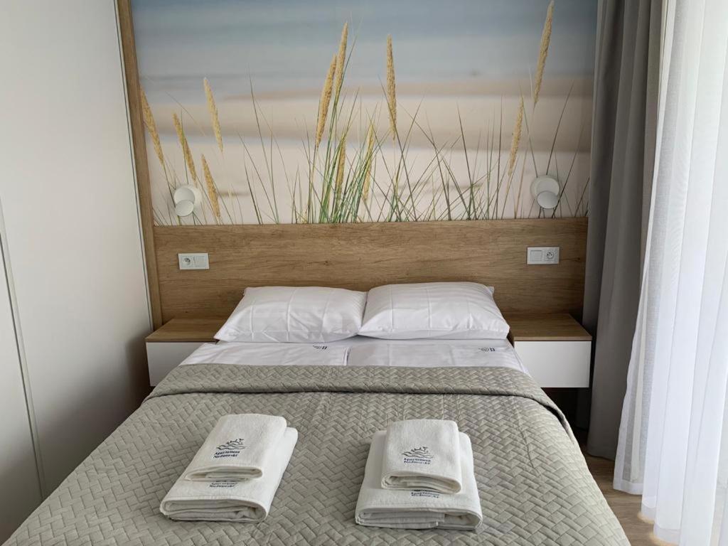 Apartament Nadmorski Z Basenem Klifowa Rewal Buitenkant foto